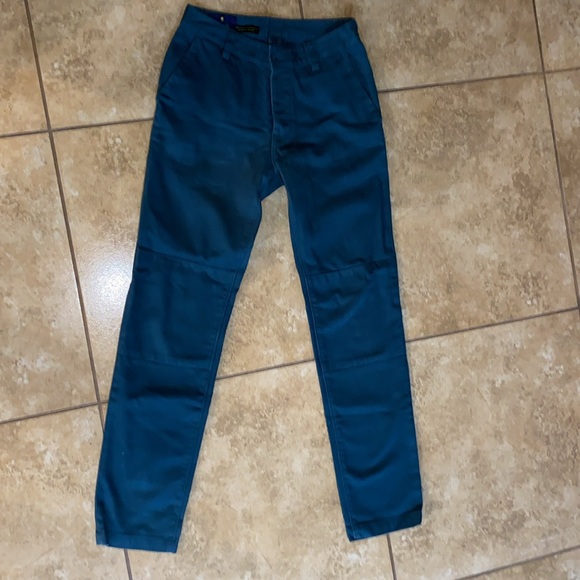 The Canvas Explorer Juniper Green Pants - Picture 6 of 6